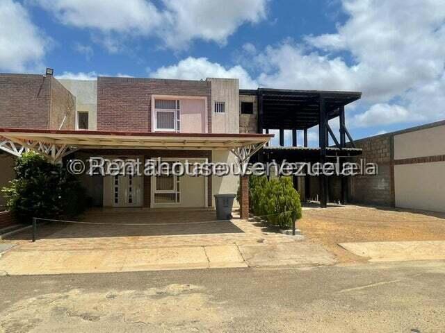 Townhouse en venta en Punto Fijo, Falcón
