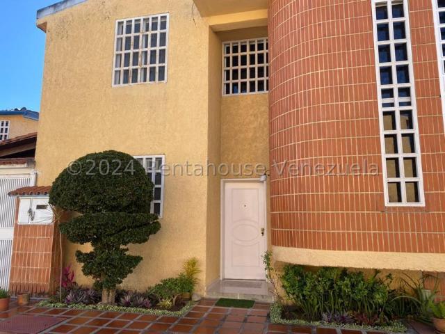 Townhouse en venta en Los Teques, Miranda