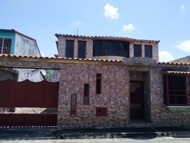 Townhouse en venta en Turmero, Aragua
