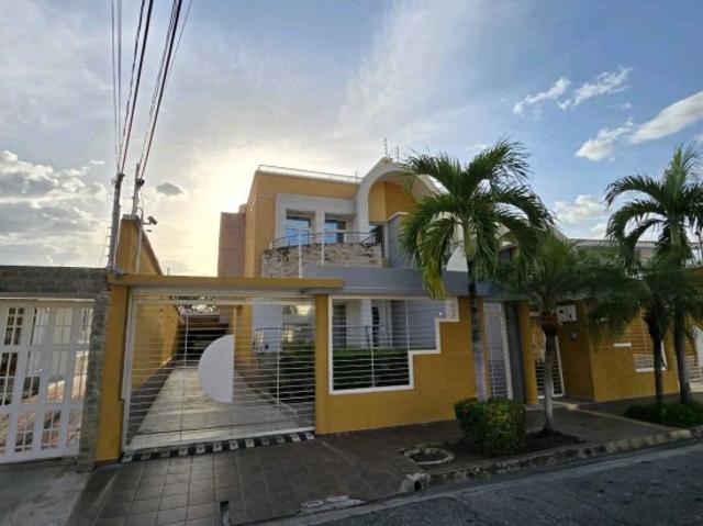 Casa en venta en Girardot, Aragua