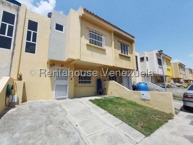 Townhouse en venta en Santa Rita, Aragua