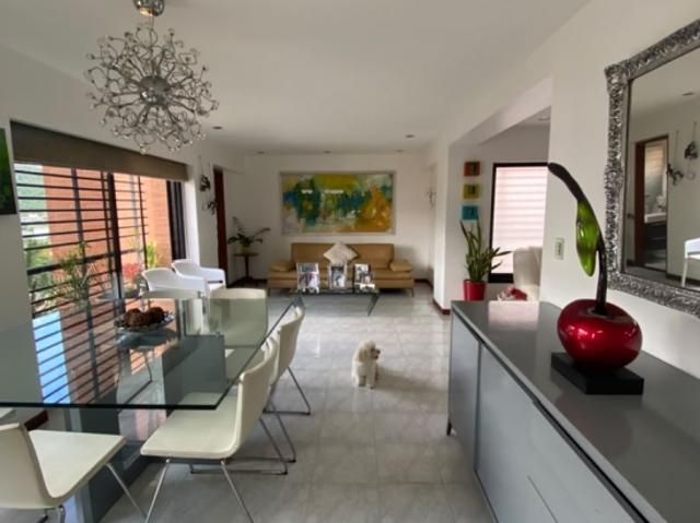 Apartamento en venta en La Trinidad, Caracas