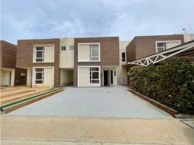 Casa en venta en Punto Fijo, Falcón