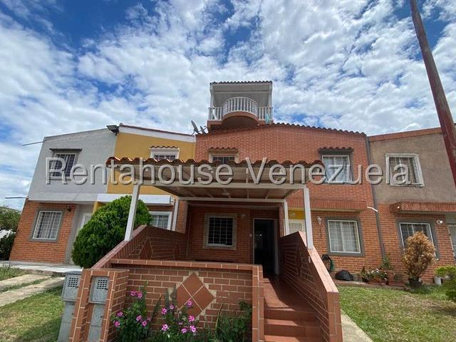 Townhouse en venta en Flor Amarillo, Carabobo