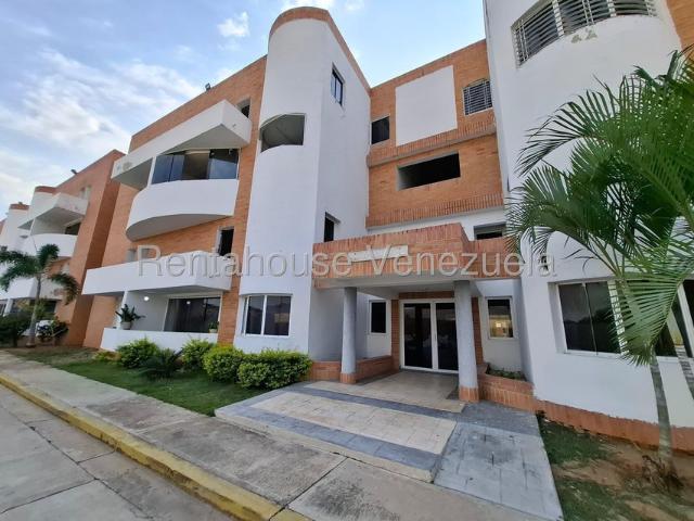 Townhouse en venta en Valencia, San Diego