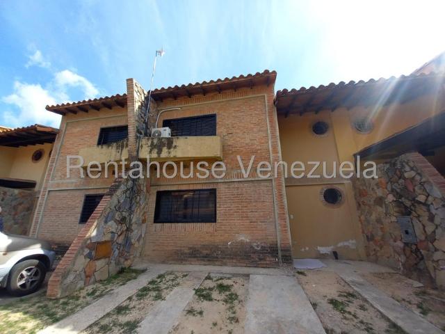 Townhouse en venta en Valencia, San Diego