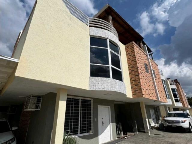 Casa en venta en Girardot, Aragua