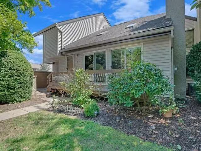 House for rent in Edison