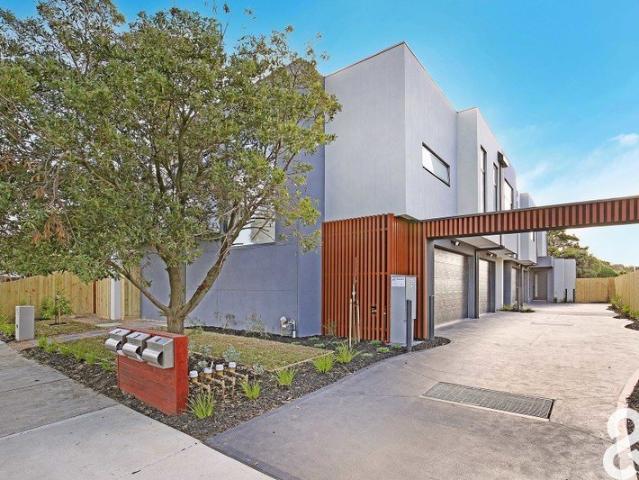 Townhouse for rent in Camerons Creek, Victoria