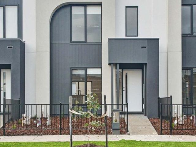 Townhouse for rent in Camerons Creek, Victoria