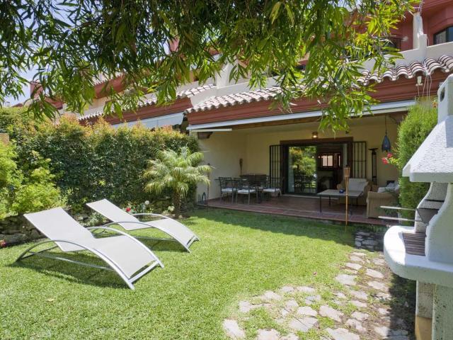 Casa en alquiler en El Vicario, Costa del Sol Occidental