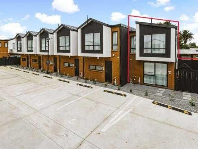 Townhouse for rent in Māngere East, Māngere-Ōtāhuhu
