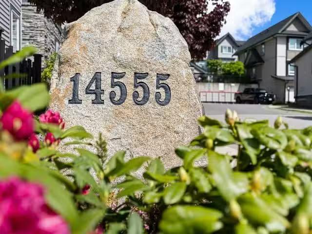 Condo for rent in Surrey, British Columbia