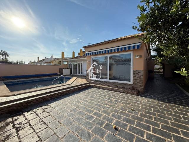 Casa en alquiler en Torre de la Horadada, Pilar De La Horadada