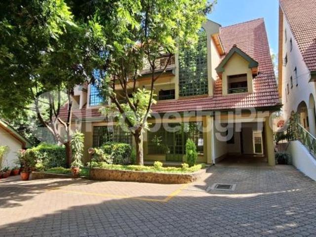 Townhouse for rent in Lavington, Nairobi