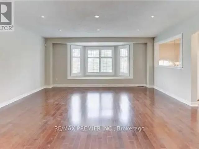 Townhouse for rent in Oakville, Ontario