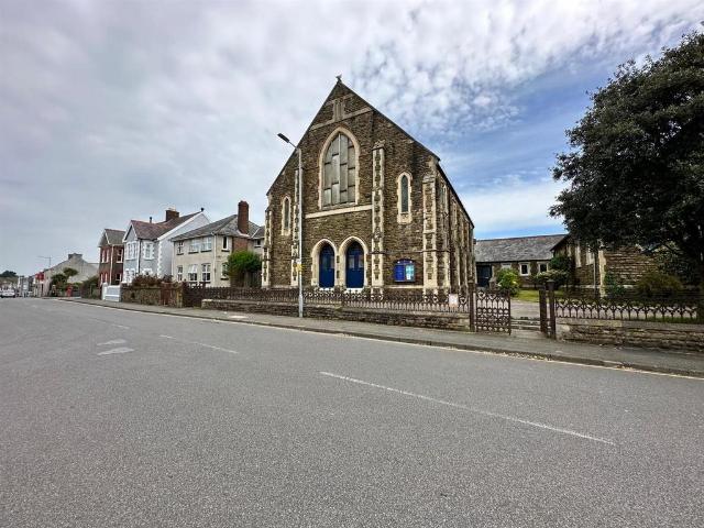 House for sale in Milford Haven, Wales