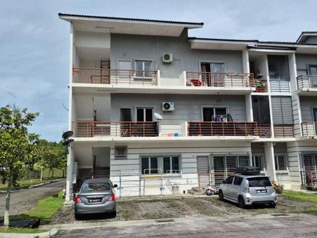 Townhouse for sale in Sendayan Village, Negeri Sembilan