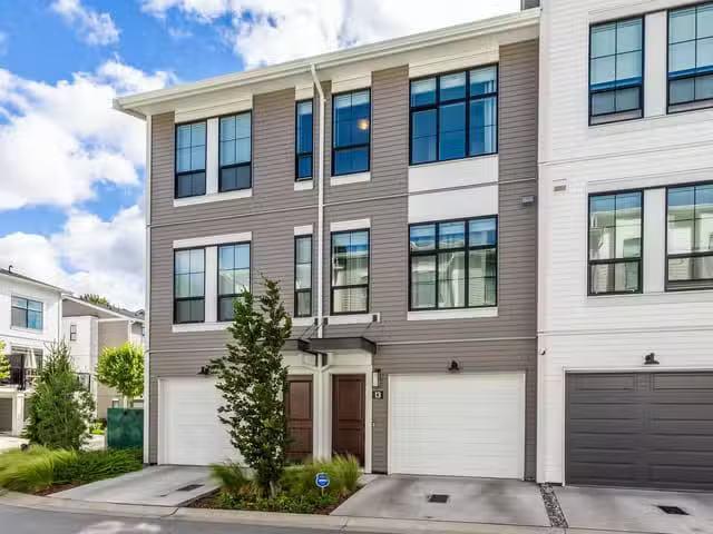 Condo for sale in Abbotsford, British Columbia