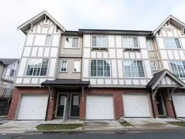 Condo for sale in Abbotsford, British Columbia
