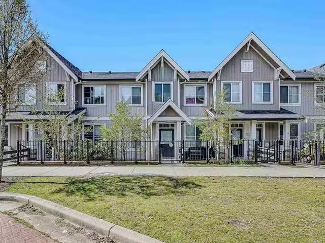 Condo for sale in Abbotsford, British Columbia