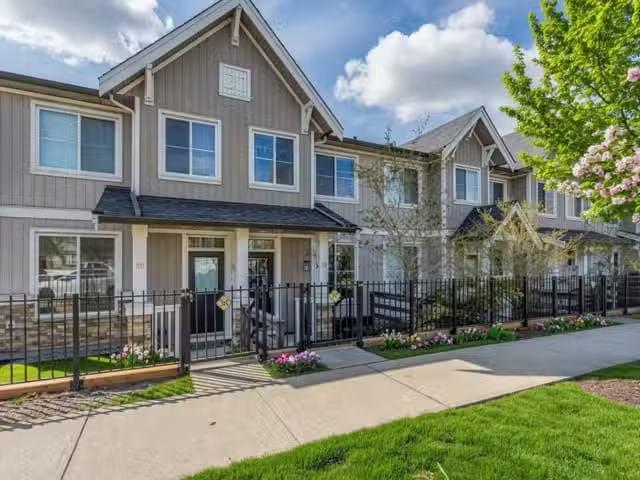 Condo for sale in Abbotsford, British Columbia