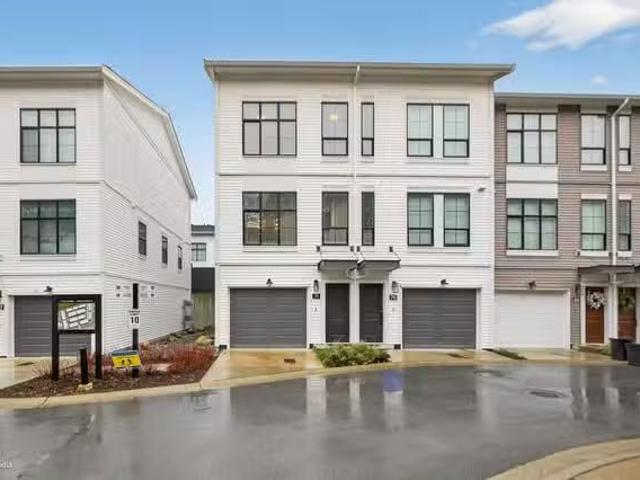 Condo for sale in Abbotsford, British Columbia