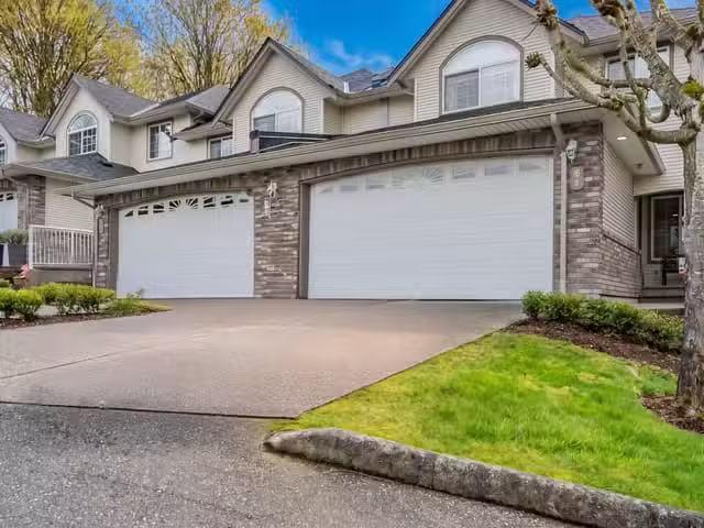 Condo for sale in Abbotsford, British Columbia