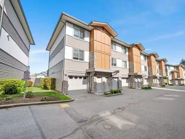 Condo for sale in Abbotsford, British Columbia