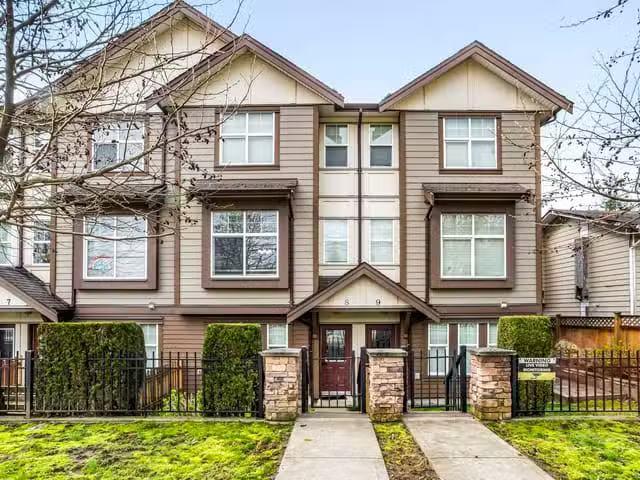 Condo for sale in Abbotsford, British Columbia