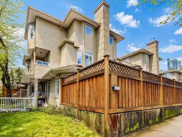 Condo for sale in Burnaby, British Columbia