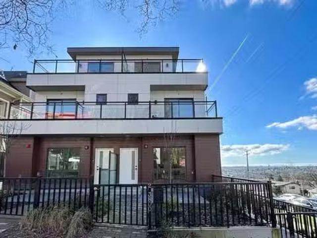 Condo for sale in Burnaby, British Columbia
