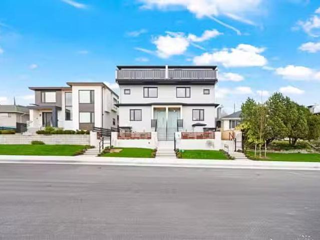 Condo for sale in Burnaby, British Columbia