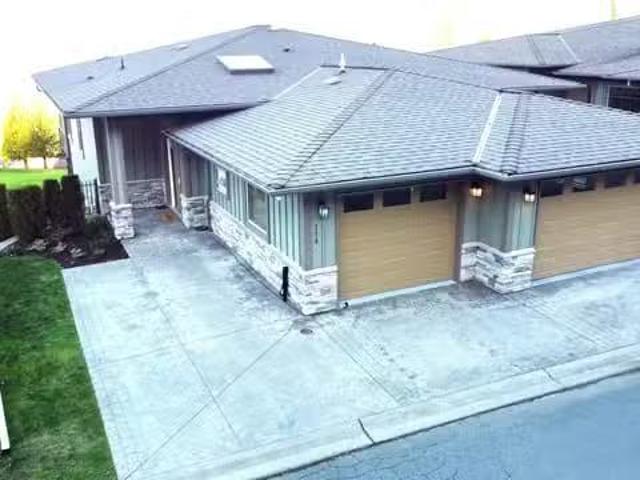 Condo for sale in Chilliwack, British Columbia