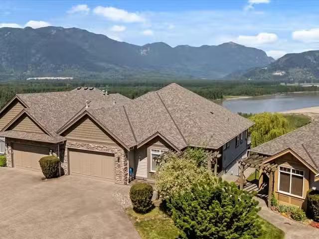 Condo for sale in Chilliwack, British Columbia
