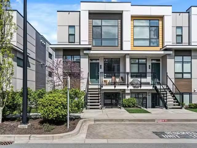 Condo for sale in Chilliwack, British Columbia