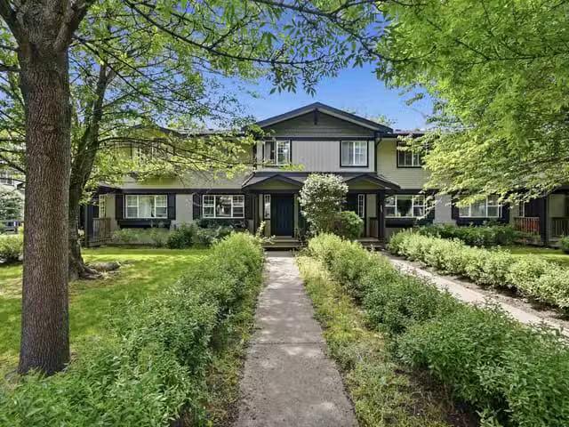 Condo for sale in Chilliwack, British Columbia