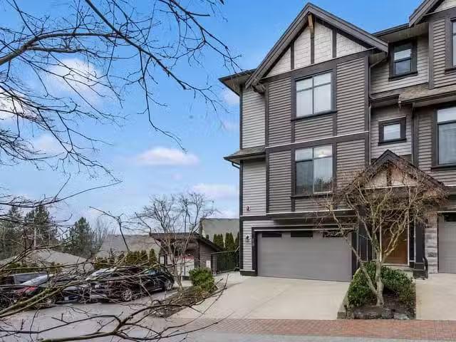 Condo for sale in Chilliwack, British Columbia
