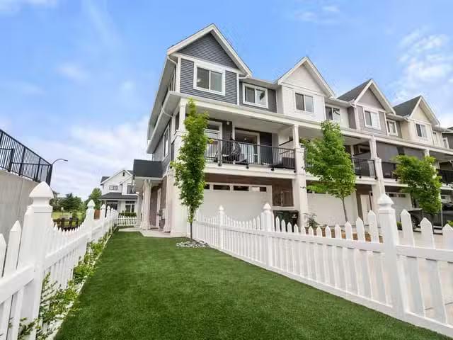 Condo for sale in Chilliwack, British Columbia