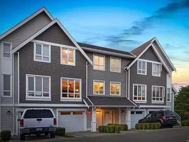 Condo for sale in Comox, British Columbia