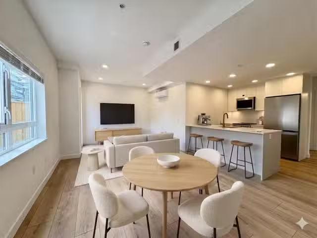 Condo for sale in Coquitlam, British Columbia