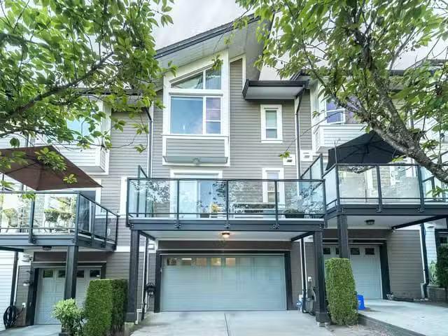 Condo for sale in Coquitlam, British Columbia