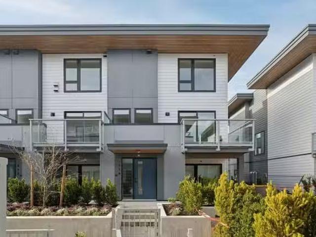 Condo for sale in Coquitlam, British Columbia
