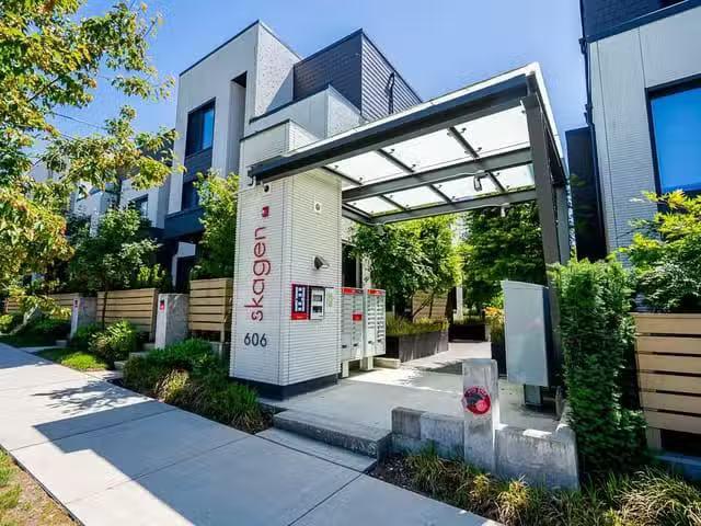 Condo for sale in Coquitlam, British Columbia