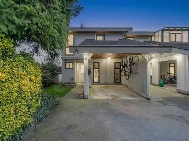 Condo for sale in Rideau Lakes, Ontario