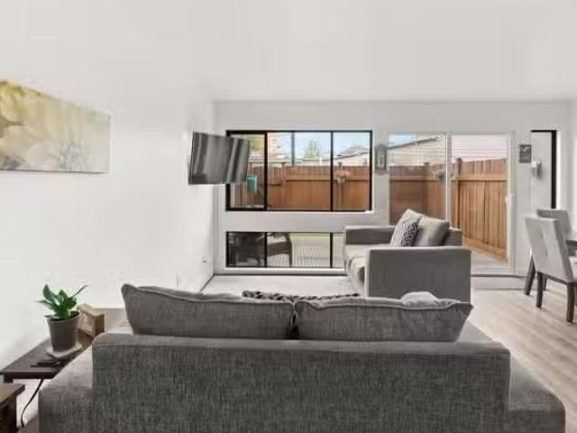 Condo for sale in Rideau Lakes, Ontario