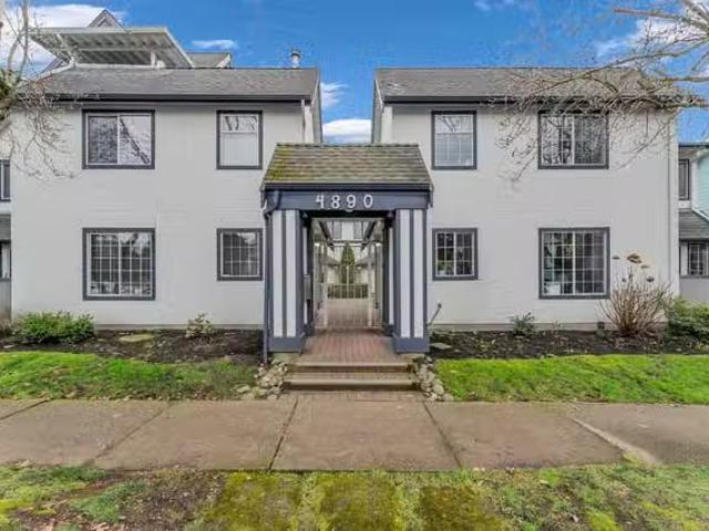 Condo for sale in Rideau Lakes, Ontario