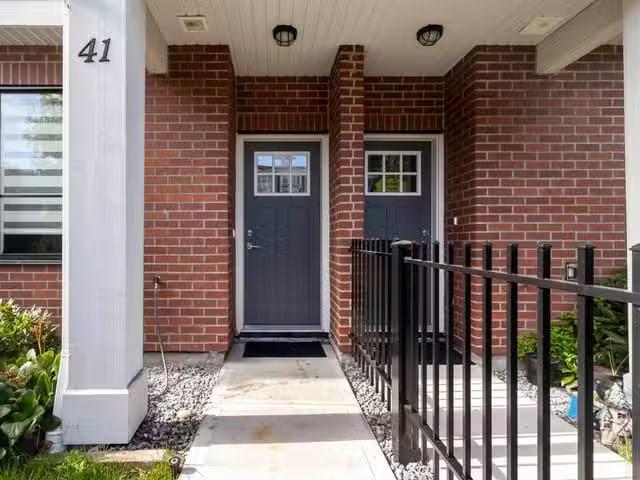 Condo for sale in Rideau Lakes, Ontario