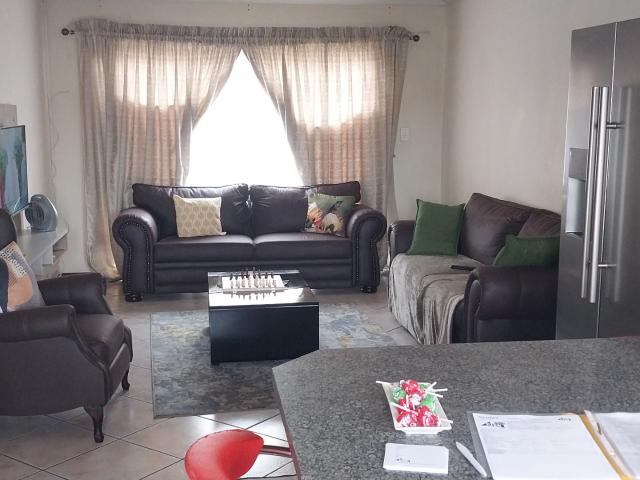 Townhouse for sale in Johannesburg, South & Alberton