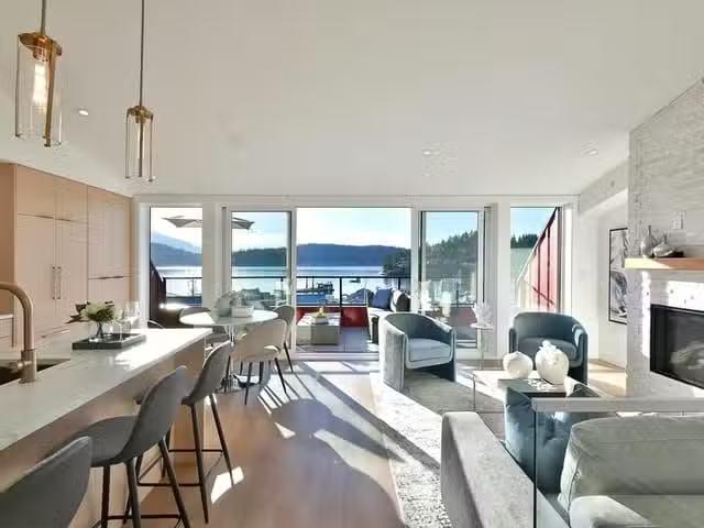 Condo for sale in Gibsons, British Columbia
